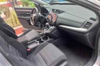 Honda CRV Annee 2018 Automatic steptronic Essence 4 cylindre Demarrage bouton interior tissus Siege electrique   4 x 4 Camera de recule TelephoneBleutooth Chargeur wif
