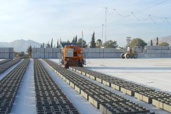 Pondeuse de brique semiautomatique OTT 5.1 SA