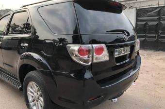 TOYOTA FORTUNER 2015 AUTHENTIQUE A VENDRE 