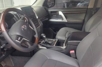 Land Cruise 2014 modifier 2021 essence automatique v6 Kilomtrage 93000 prix 43000  discuter