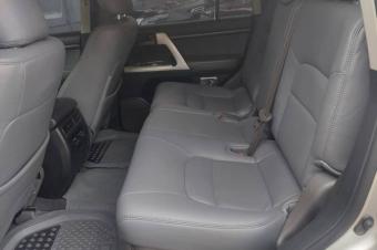 Land Cruise 2014 modifier 2021 essence automatique v6 Kilomtrage 93000 prix 43000  discuter