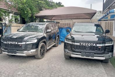 automobile_motos_velos_engins_et_pieces Occasion de Kinshasa  