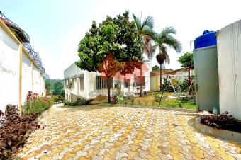 LOCATION DUNE SUBLIME VILLA AU COEUR DE MACAMPAGNE QUI DISTRIBUE 4 CHAMBRES 