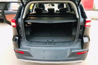 Jetour x70 full option  essence  4cylindre  Automatique  Intrieur en cuir  toit panoramique  3banquette  moteur boite suspension  eza hyundai  prix 26.500 dollars  dbattre l