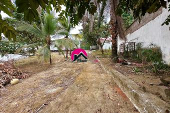 Vente des 2 magnifiques terrains de 13m sur 27m et 13.86m sur 27m borns  n cadastraux prs de la principale  Ngaliema BinzaPigeon