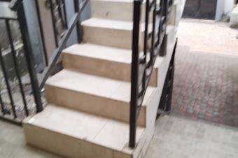 En vente  ngaliema binza pigeon quartier rsidentiel de bourgeois trs calme et scuris Cette belle parcelle de 3 chambres Dimensions  12m30 Prix 190.000 lgrement ngociabl