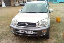 RAV 4 INTERMÉDIAIRE SANS PLAQUE A VENDRE  automobile_motos_velos_engins_et_pieces