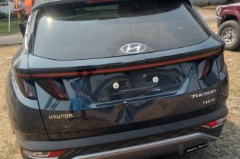 Hyundai tucson anne de fabrication 2022 automatique essence 4cylindre hybride toit panoramique 40.000klm prix 35.000  discuter processus de plaque en cours BQ.