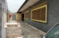 Belle opportunité à saisir à barumbu Vente d'une parcelle avec des maisons habitables sur Macadam Itaga tout près de la Gombe Très bel emplacement +243815858019 Dimension : *24m mediacongo