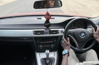 BMW 381i 2012  Matcha Gari