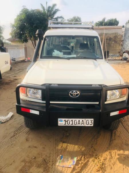 Toyota Land Cruiser Don de Kuweit