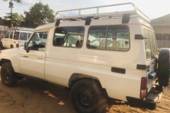 Toyota Land Cruiser Don de Kuweit