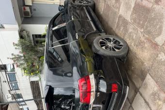 TOYOTA GXR V8 A LOUER 