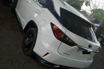 Lexus RX 450h   Sans plaque   2019 hybride toit panoramique  Volant droit  Automatique 20 kilomtrage  Prix 27500  Localisation GB  