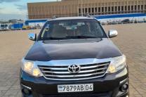 Toyota fortuner  automobile_motos_velos_engins_et_pieces