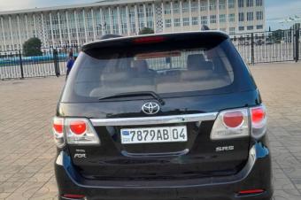 Toyota fortuner 
