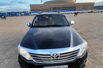 Toyota fortuner 