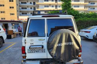 Land Cruise 5 portire 2014 diesel manuelle Kilomtrage 53000 prix 42000  discuter