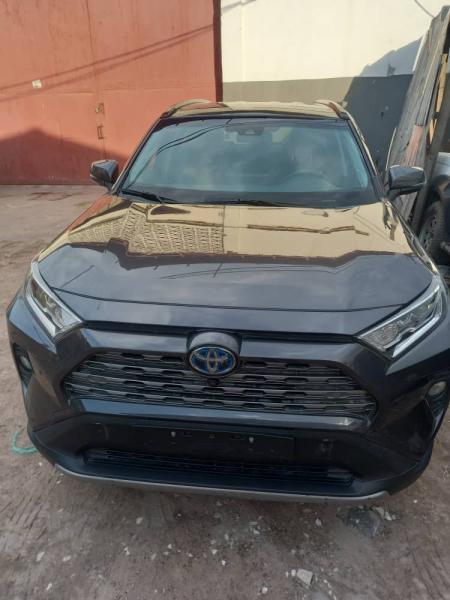 Anne de fabrication 2020 automatique essence 4cylindre 57.000klm cuir prix 33.000