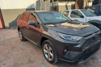 Anne de fabrication 2020 automatique essence 4cylindre 57.000klm cuir prix 33.000