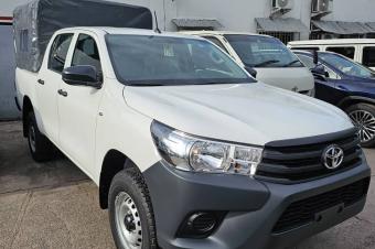 TOYOTA HILUX 2022