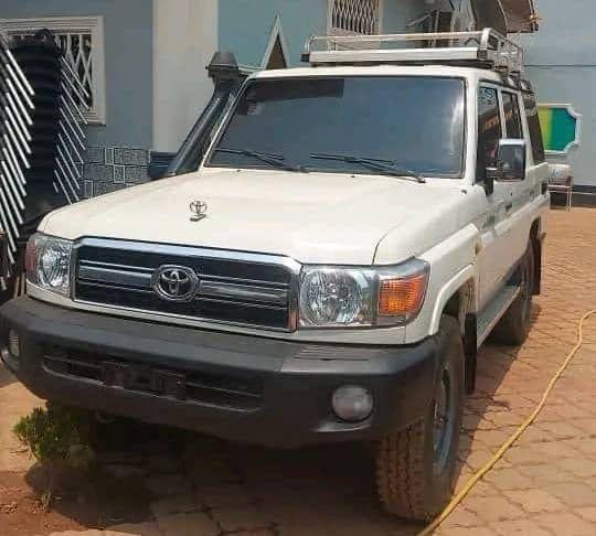 Toyota land cruiser 