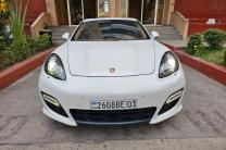 Porsche  automobile_motos_velos_engins_et_pieces