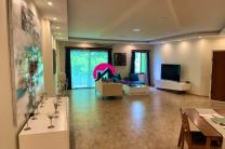 Vente d’un magnifique appartement de 200m² non meublé des 3 vastes CHS au 2ème niveau d’un superbe bâtiment à Gombe zone A, sur roi Baudouin, dans un emplacement très accessible  immobilier_vente_location