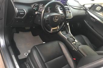 Lexus NX 300 Moteur essance  4 cylindres  Volant normal  Toit panoramique  Anne 2019 Kilomtrage 50.000 Sans plaque prix 31000 a discut 