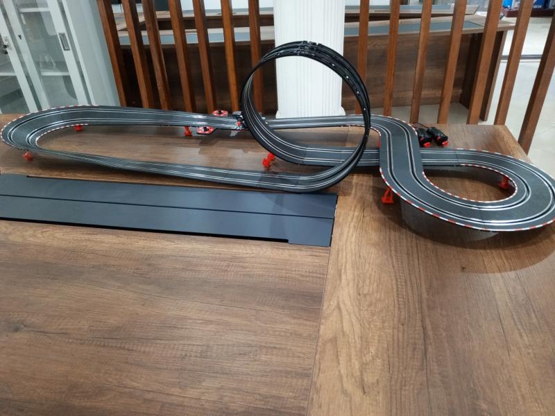 Jeux des voitures course electrique enfant