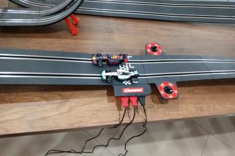 Jeux des voitures course electrique enfant