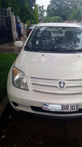 La vente des 2 voitures    1. Toyota IST  BQ 2. Toyota IST BR  Prix    La plaque BQ  5.600              La plaque BR  6.200 