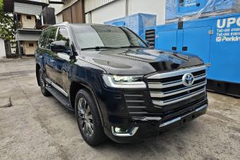 Toyota land cruiser 2023 VXR 