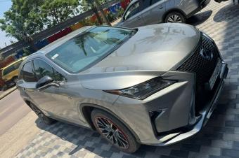 Lexus 2019