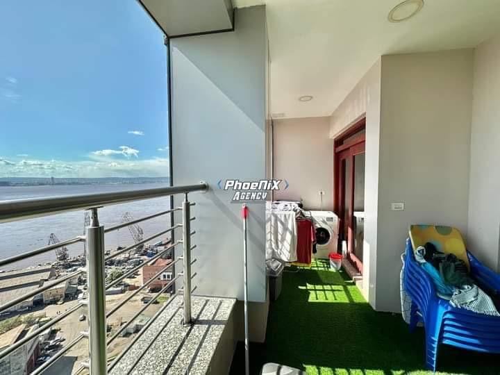 Vente  Appartement  Gombe dans limmeuble CTC  PRIX  850.000 Ngociable WhatsApp  Appel  243817512695   Dimension  145M  Description     3 Chambres   Salon   Cuisine