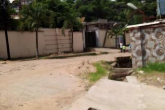 Terrain de 8msur16  vendre  ma campagne 1 120000 dollars  discuter 