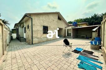 VENTE PARCELLE DE 540m  AVEC BTISSE DE 4 CHAMBRES FLAMBANT NEUF   KINSHASANGALIEMA 