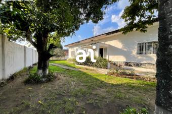 VENTE GRANDE PROPRIT DE 1674m DOTE DUNE GRANDE BTISSE DE 4 CHAMBRES  KINSHASARIGHINI 