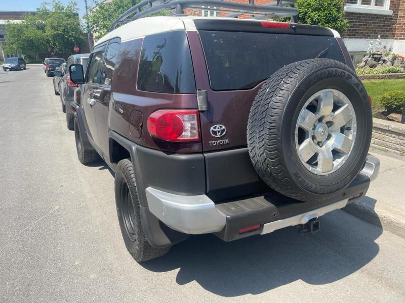 Toyota Fj cruiser 2010