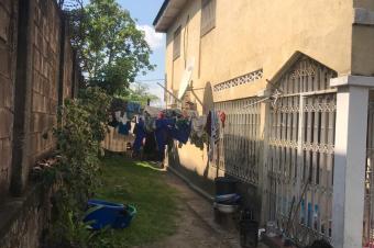 GS13IMMO SARL met  votre disposition la vente de cette parcelle CMontngafula Rf Arrt terrasse. Leau llectricit 55. Dimension 1721M. Prix 195.000  discuter.