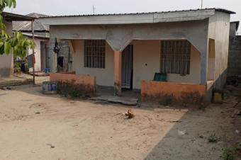 GS13IMMO SARL met  la disposition du grand public la vente de cette parcelle CNsele QKinkole. Rf Arrt Pondu. Dimension 1515M. Prix 33.000  discuter.  vous.