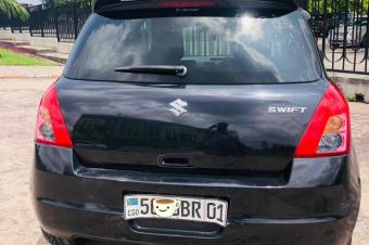 Nissan Swift 