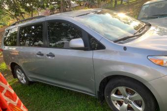 Toyota sienna 