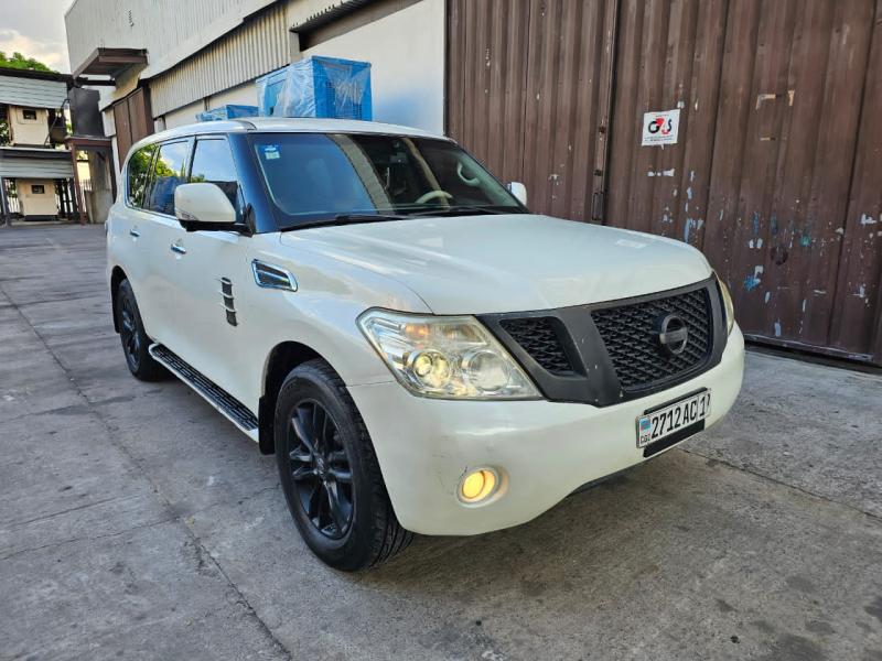 Nissan patrol 2012 full option 