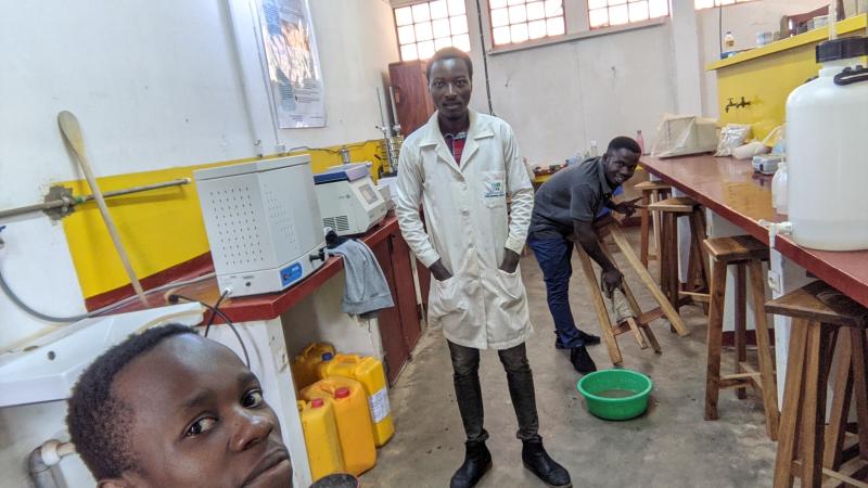 Recherche demploi dans le domaine de science ou tout autre domaine connexe