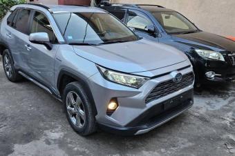 Toyota rav4 hybrid full option 