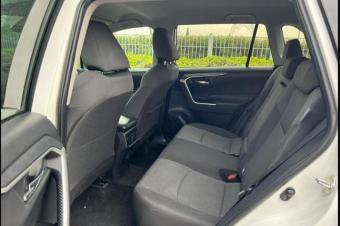 2021 Toyota RAV4 4WD XLE gulf model 