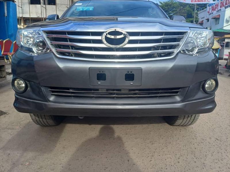Toyota Fortuner full option Kinshasa 