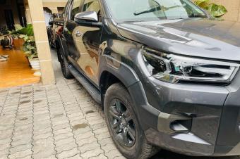 TOYOTA HILUX A VENDRE 