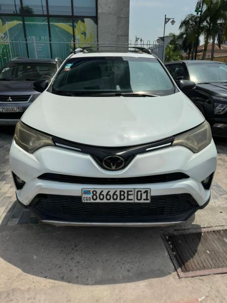 Toyota RAV4 SE AWD 2017  Matcha Gari